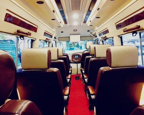 12 seater maharaja tempo traveller